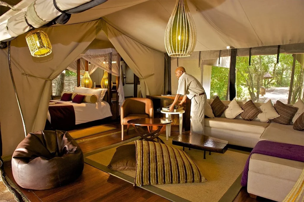 Kenya camping safari - luxury tent