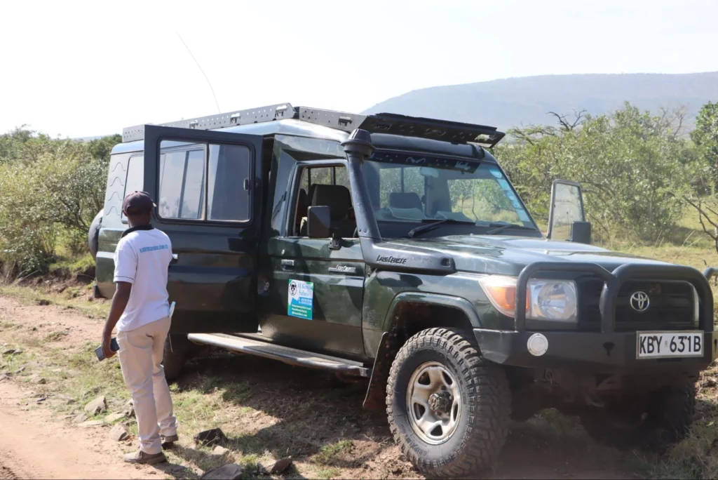 Nairobi safari tours - Ajkenyasafaris.com