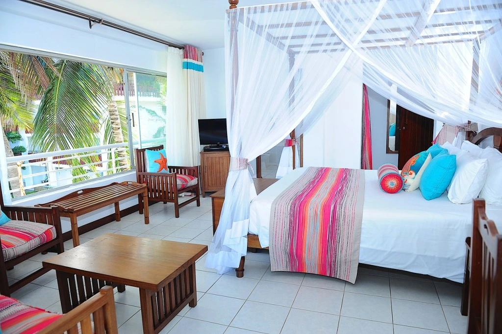 Luxury Mombasa Hotels - AjKenyaSafaris.com