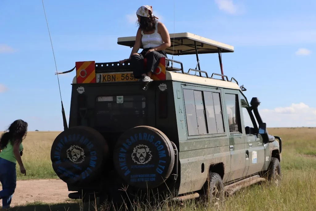 Kenya adventure safari - safari land cruiser