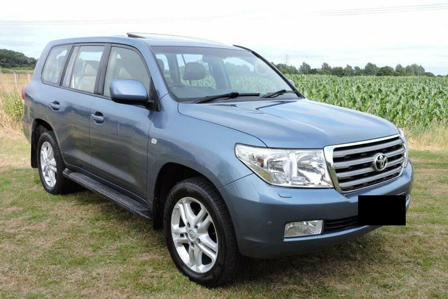 Land Cruiser V8 car rent in Nairobi