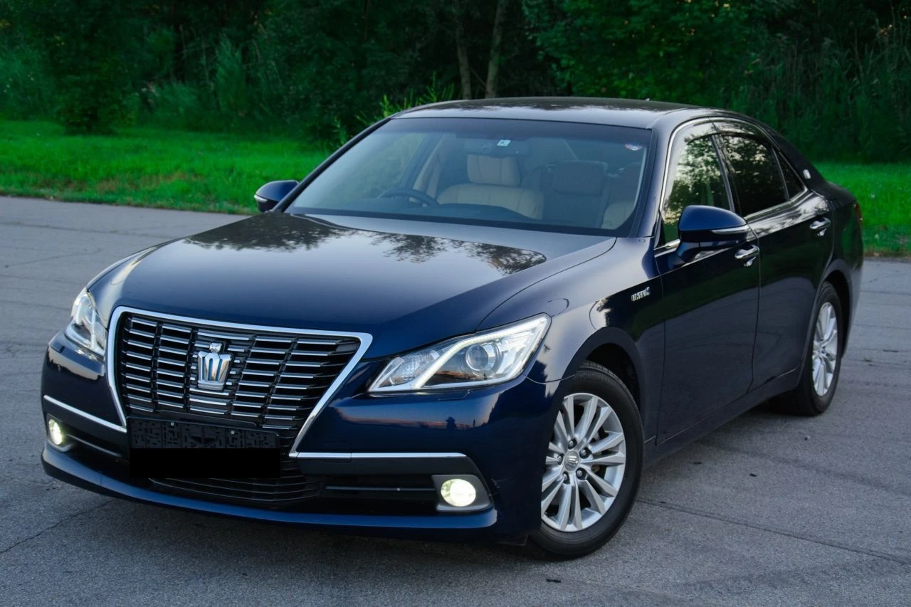 Self drive Toyota Crown for hire in Githurai