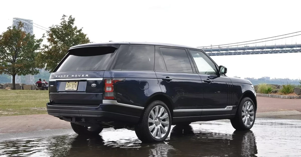 Range Rover Hse for hire in Ruiru