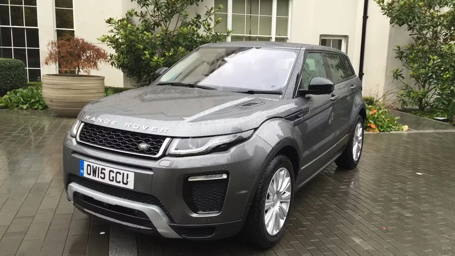 Range Rover Evoque for hire in Nairobi