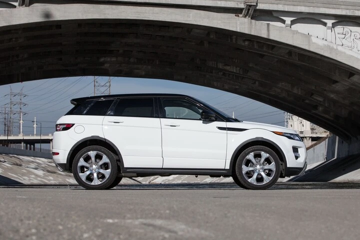 Range Rover Evoque for hire in Muthaiga