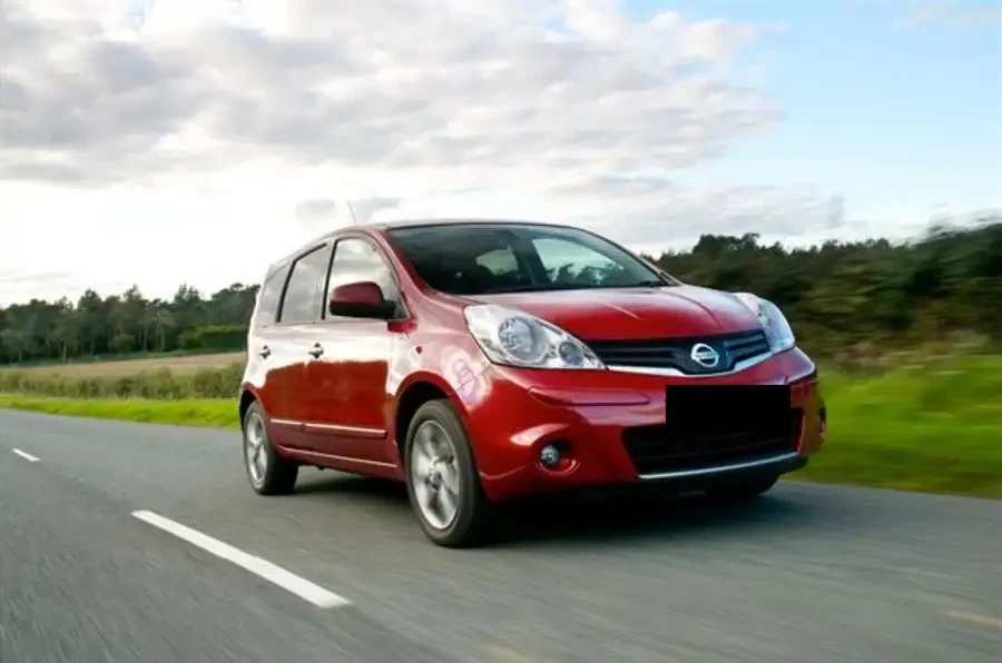 Chauffeured Nissan Note for hire in Uhuru Gardens