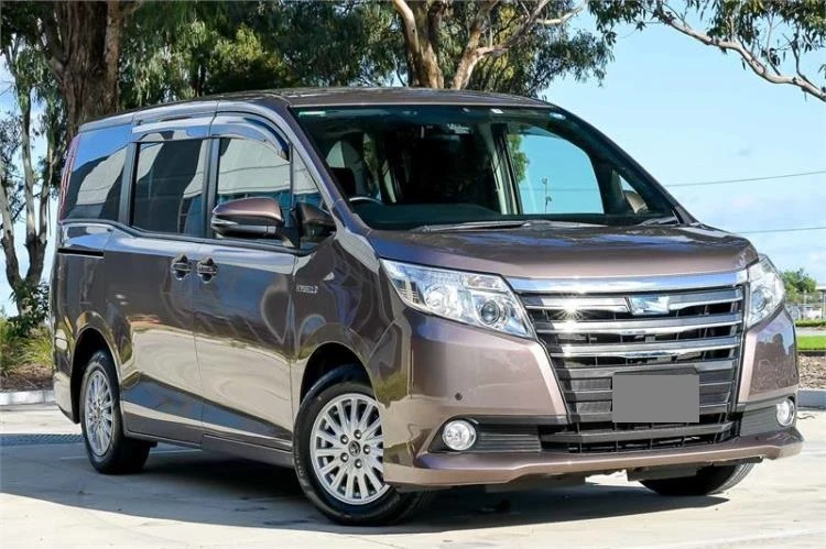 Toyota Noah for hire in Nairobi - chauffeured car hire