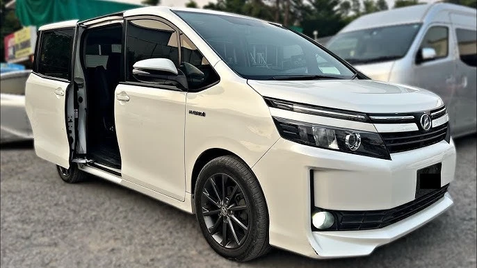 Rent Toyota Noah for wedding in Mombasa