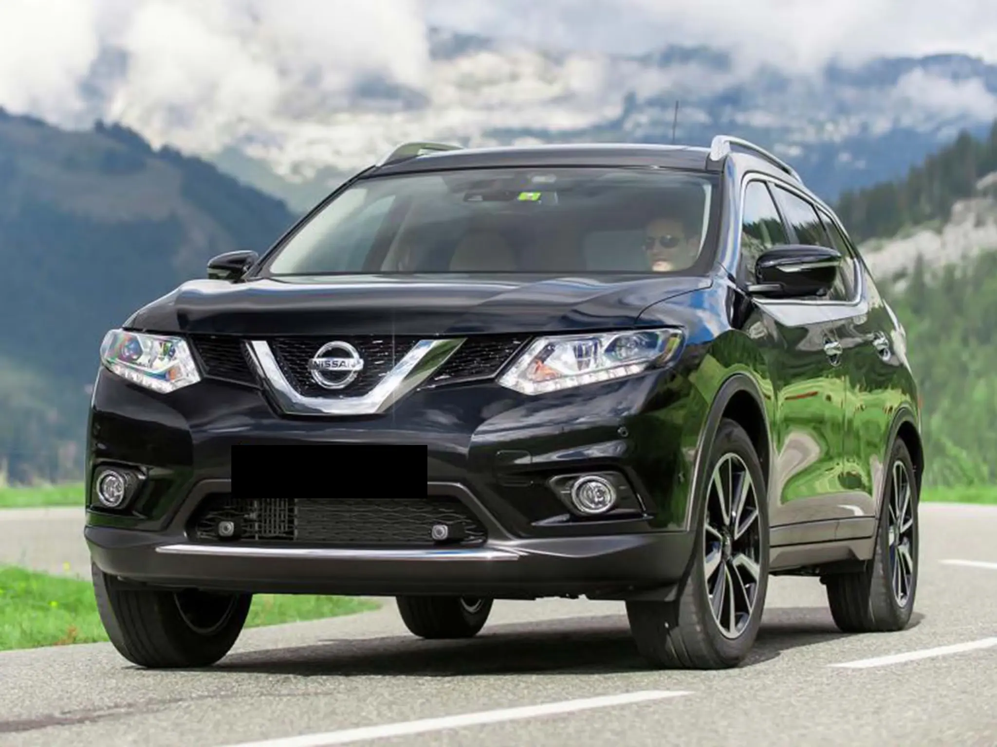 Nissan X-Trail-chauffeured rental services