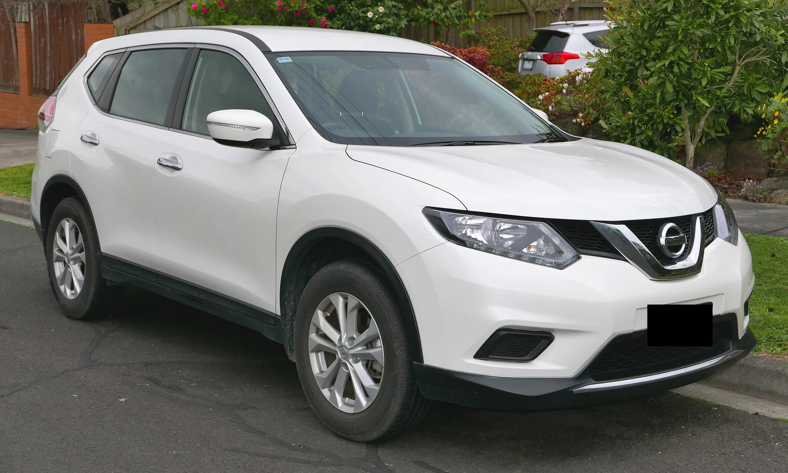 Nissan X-Trail for hire in Keserian