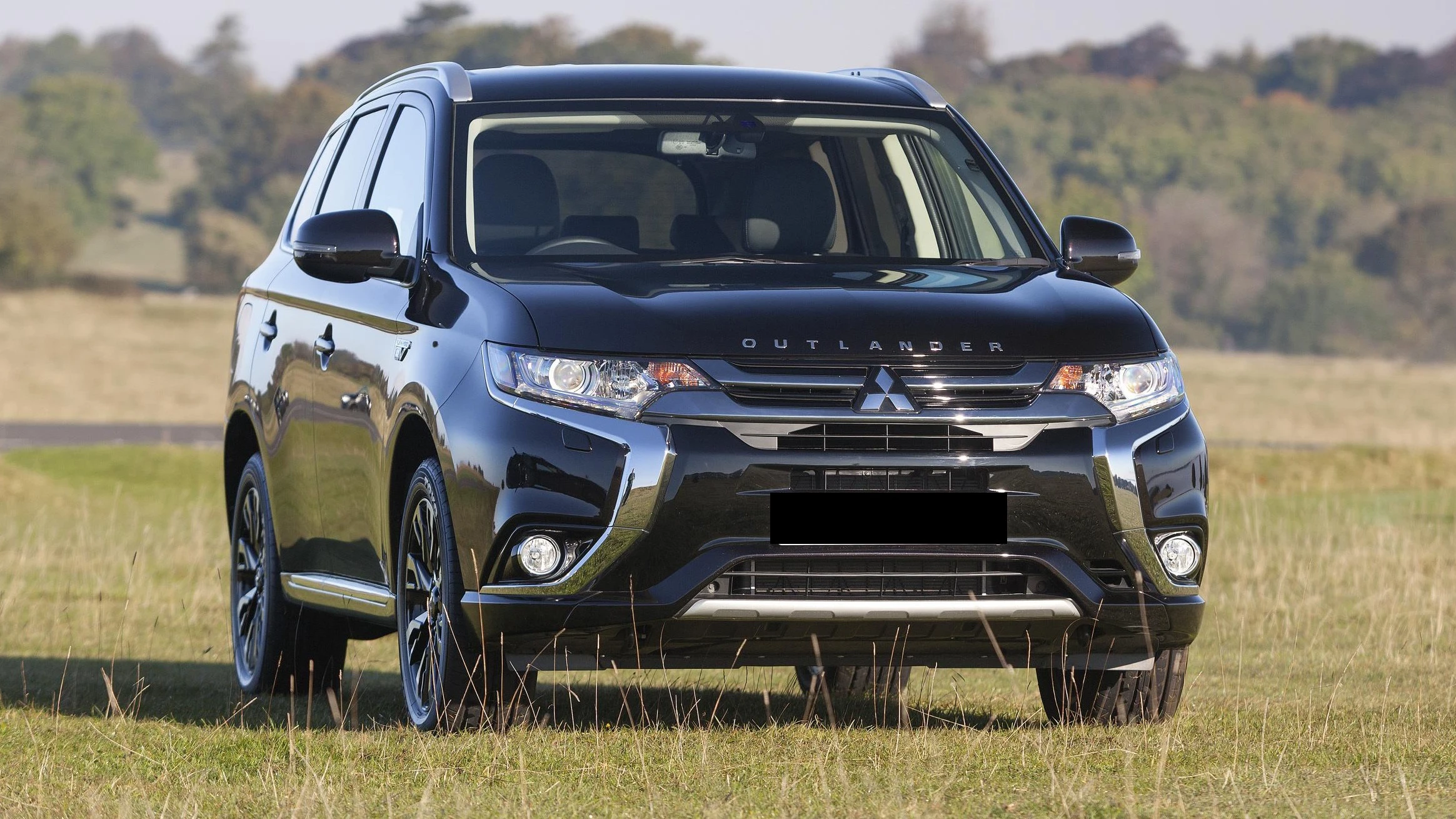 Mitsubishi Outlander Chauffered car hire