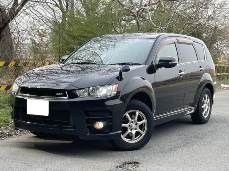 Car rental-Mitsubishi Outlander for hire