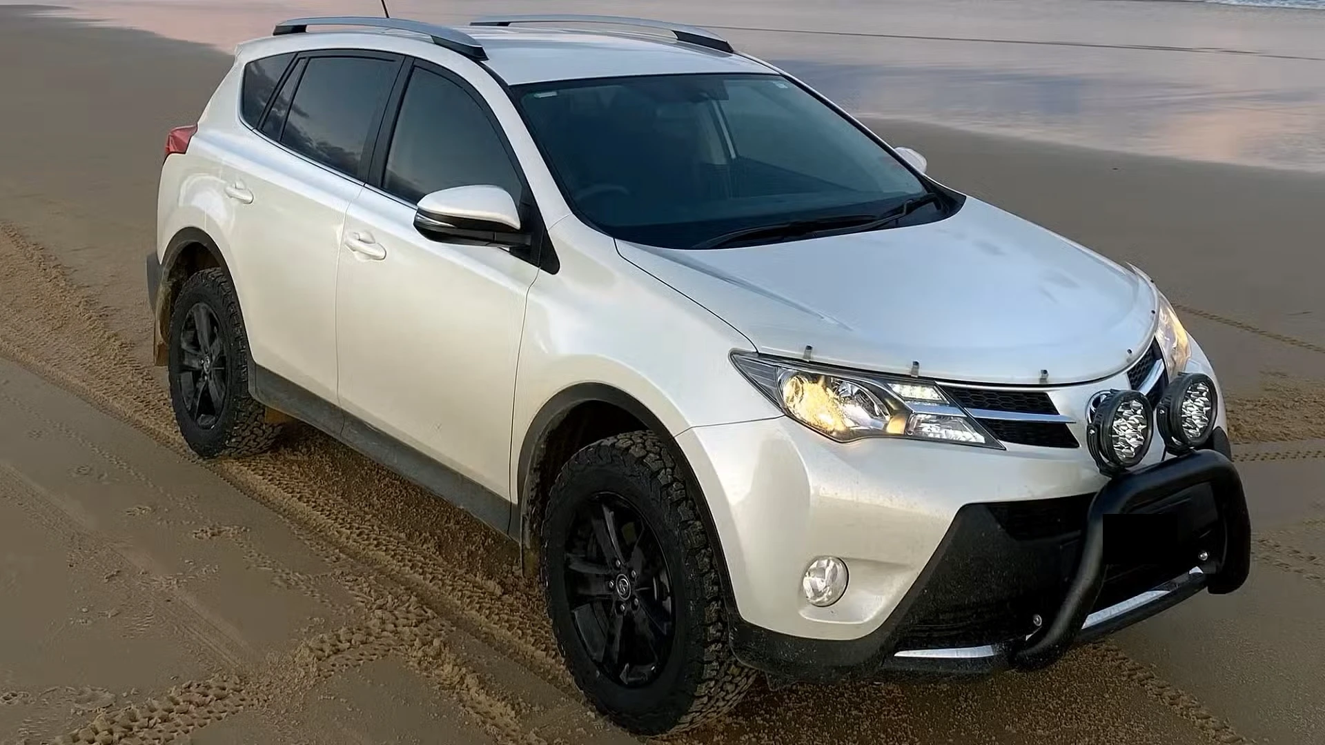 Price of hiring Toyota Rav4 in Mombasa