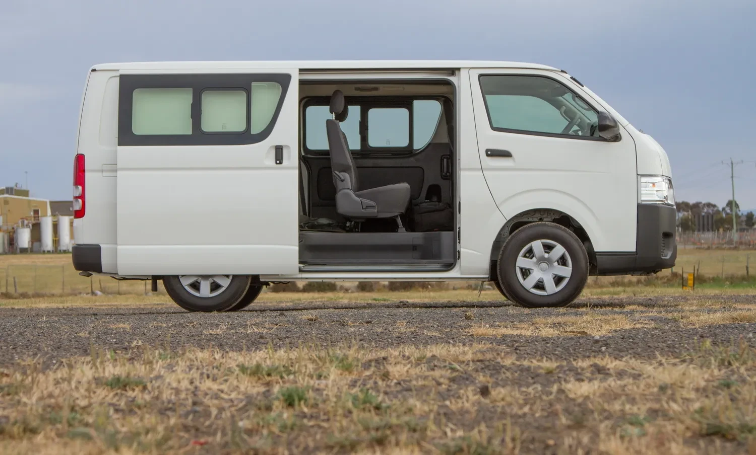 Price of renting Toyota Hiace for wedding