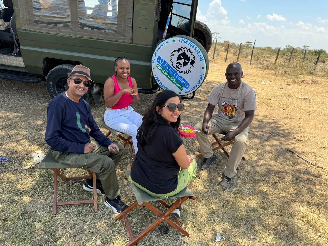 Masai Mara Africa - Ajkenyasafaris.com vehicle